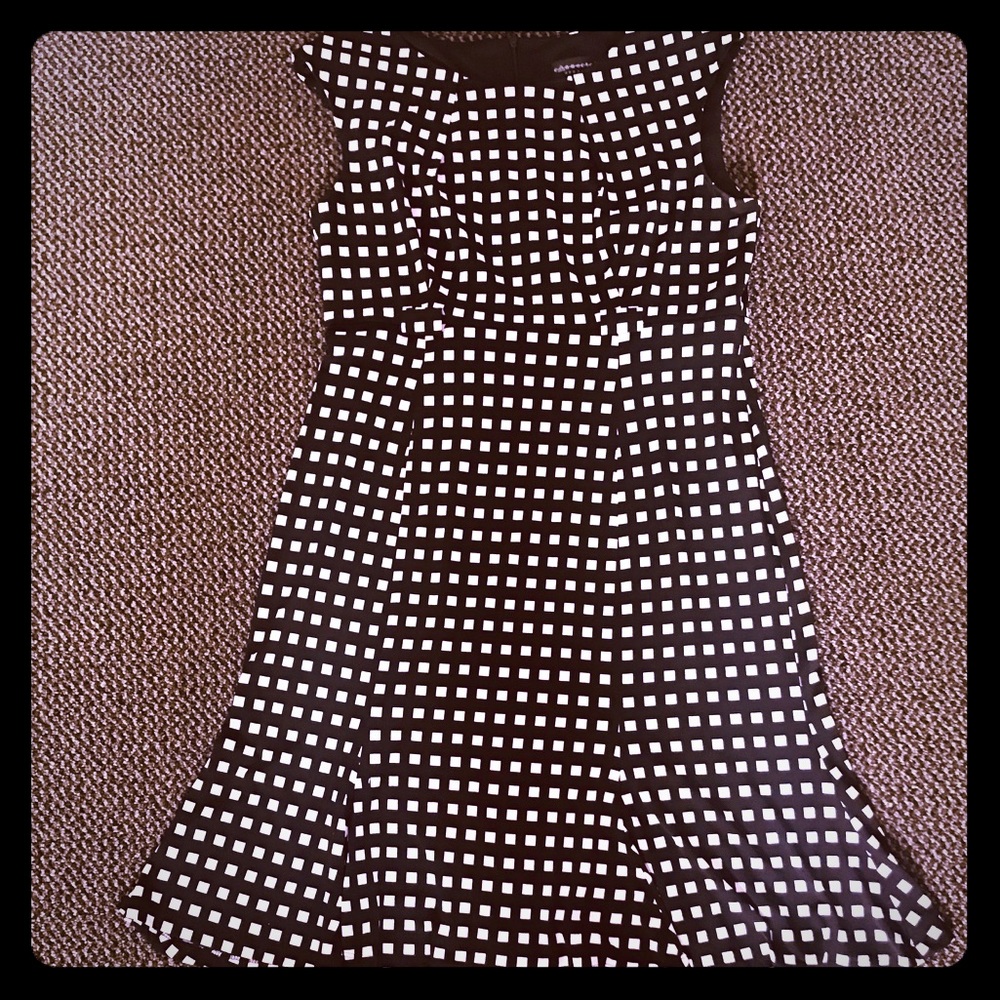 Knee length pencil dressing